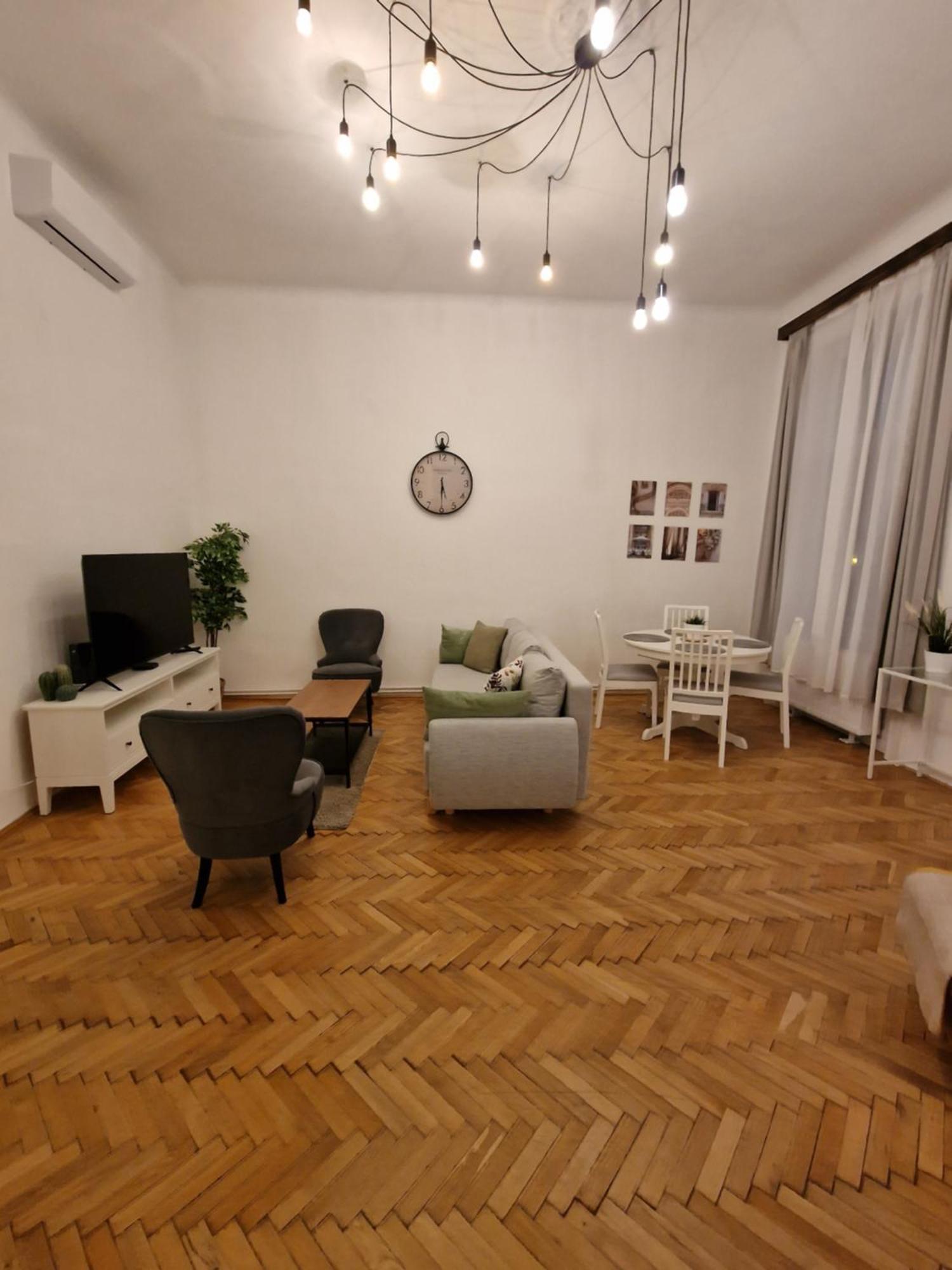 Terrace Vuvu - Apartment With Balcony In The Heart Of بودابست المظهر الخارجي الصورة